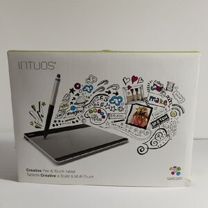 Intuos Wacom Black Digital Drawing Tablet with Stylet & Multi-Touch